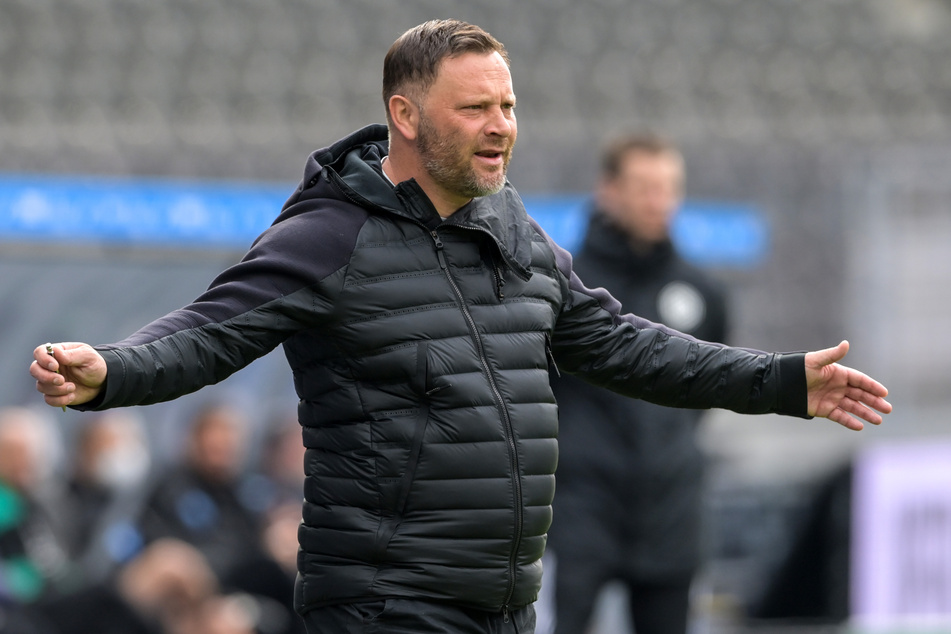 Hertha-Coach Pal Dardai leidet unter leichten Corona-Symptomen.