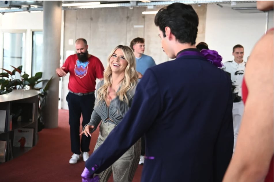 Am 4. März trat Egli als Gastjurorin bei "GNTM" auf und suchte ein Male Model für ihren neuen Song.