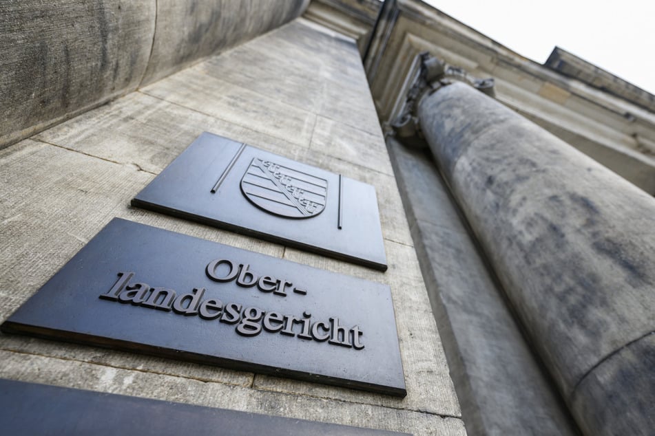 Der Prozess findet im Oberlandesgericht in Dresden statt.