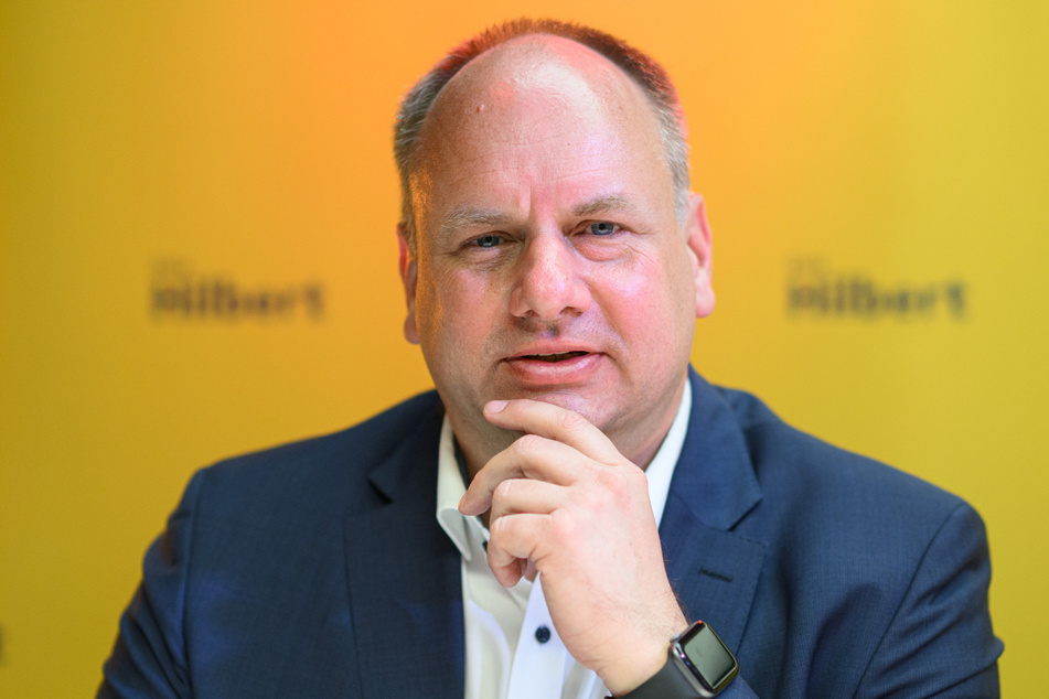 Wer darf OB Dirk Hilbert (51, FDP) vertreten?