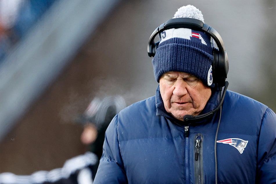 Bill Belichick sets the record straight about his future with the Patriots