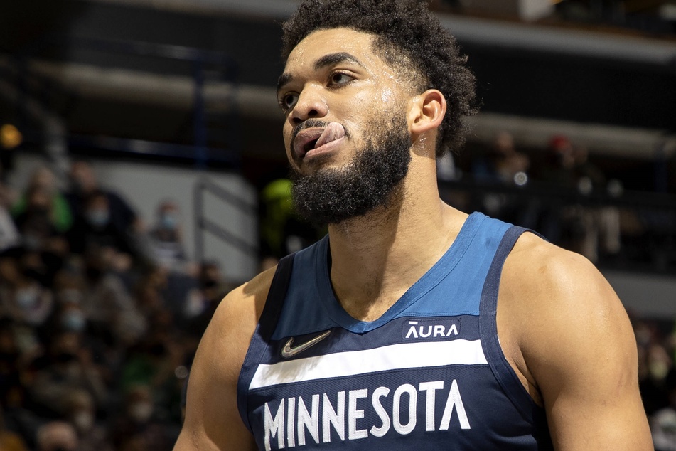 Karl Anthony-Towns added 23 points for the T'Wolves on Sunday night.