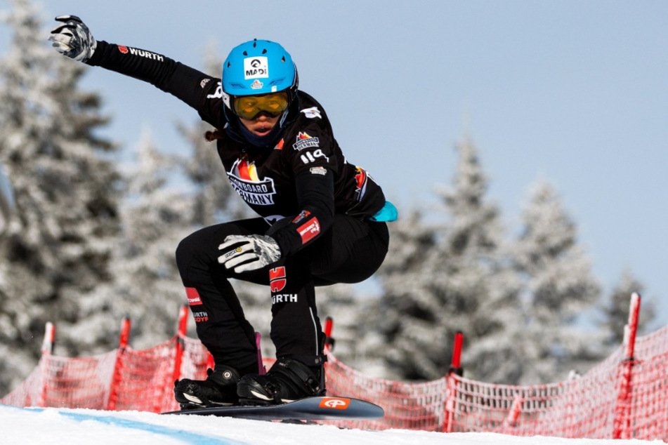 Snowboarderin Hanna Ihedioha (23) hat sich im Trainingslager in der Schweiz verletzt.