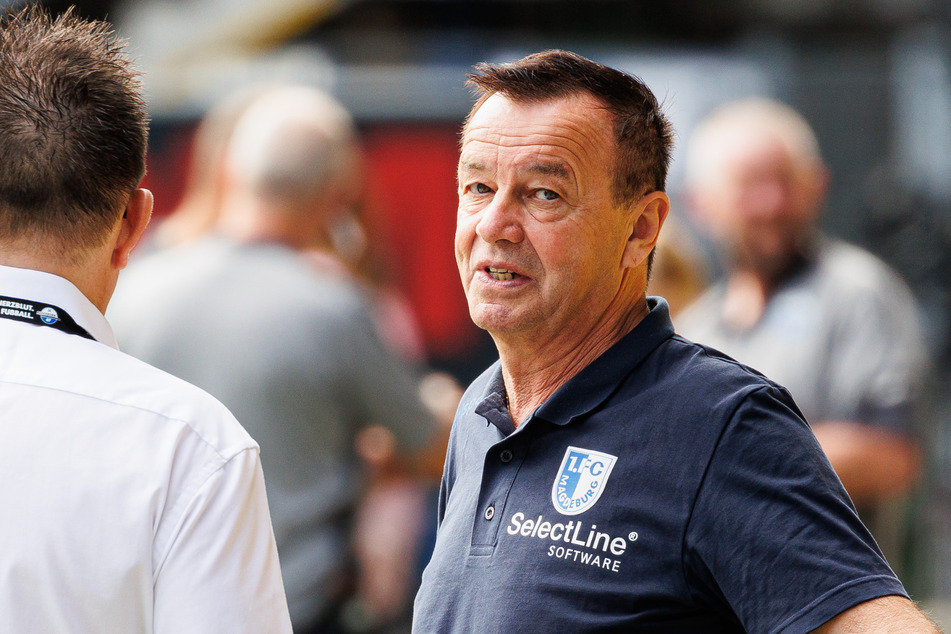 Otmar Schork, Geschäftsführer des 1. FC Magdeburg (65, rechts) soll zum entscheidenden Tippgeber für einen Erfolg gegen Sandhausen werden.
