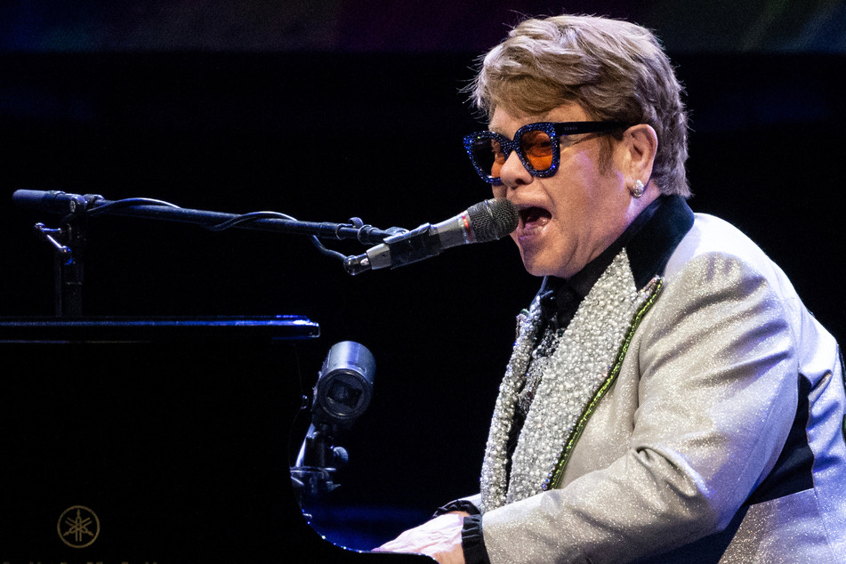 Erkrankter Elton John sagt Abschiedskonzert in Mannheim ab!