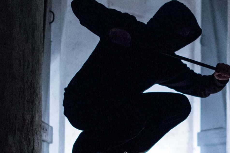 Serien-Täter? Mehrere Einbrüche innerhalb kürzester Zeit in Sportlerheime