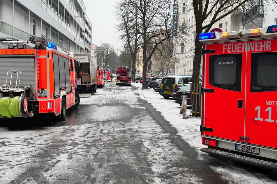 Die Feuerwehr musste am Freitagmorgen zum Forum Steglitz ausrücken.