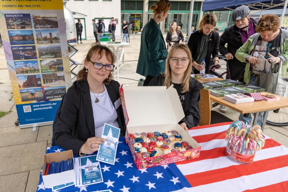 Der Stand der Chemnitzer Partnerstädte auf dem Streetfood Market zum America Day 2023.