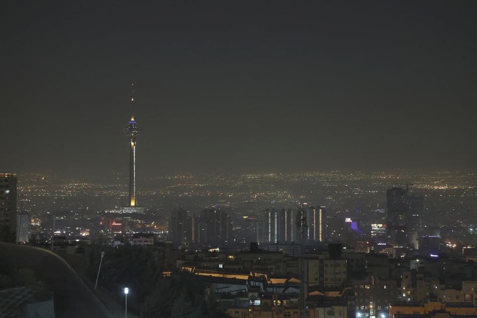 Über Teheran und dem gesamten Iran verkehrt aktuell kein Flugzeug am Himmel.