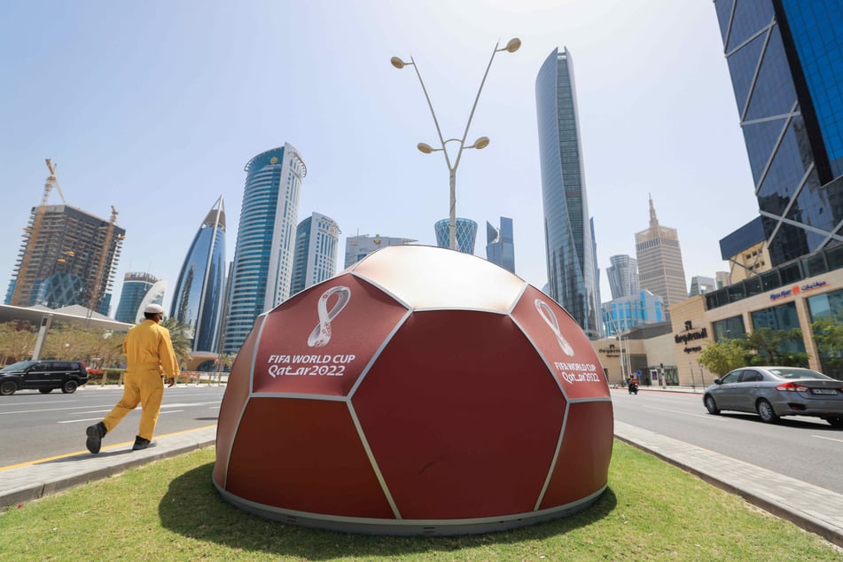 Wegen der brütenden Hitze im katarischen Sommer muss die WM 2022 im Winter stattfinden.