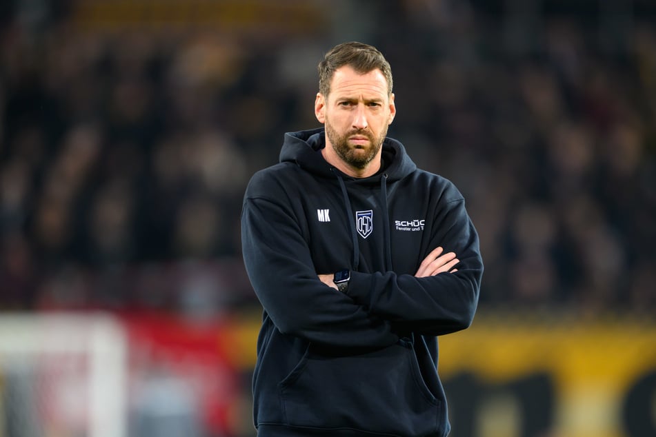 Arminia-Coach Mitch Kniat (39) sah das Dresdner Aus im DFB-Pokal live im Stadion.