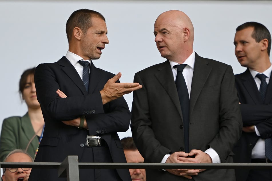 UEFA-Präsident Aleksander Čeferin (58, l.) ist kein Freund von Infantinos Investorenplänen gewesen.