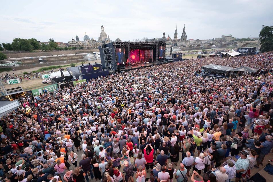 Der Betrüger bot unter anderem Tickets für die Kaisermania in Dresden an.