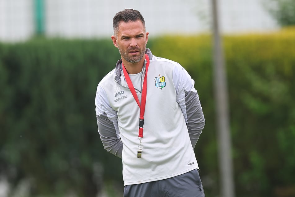 Er gibt den Ton an: CFC-Coach Benjamin Duda leitete das Training.