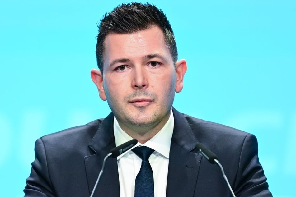 CDU-Generalsekretär Tobias Vogt äußerte sich erstmals öffentlich zu dem viel kritisierten Video und geht Cem Özdemir (60, Grüne) dabei persönlich an.