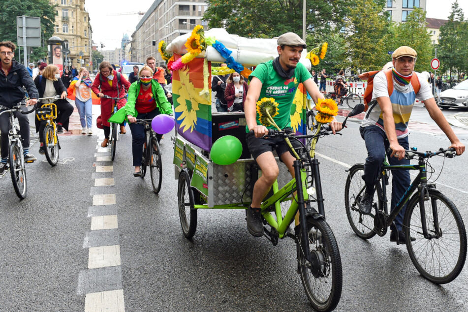 In Dresden wurde am Sonnabend der Christopher Street Day nachgeholt.