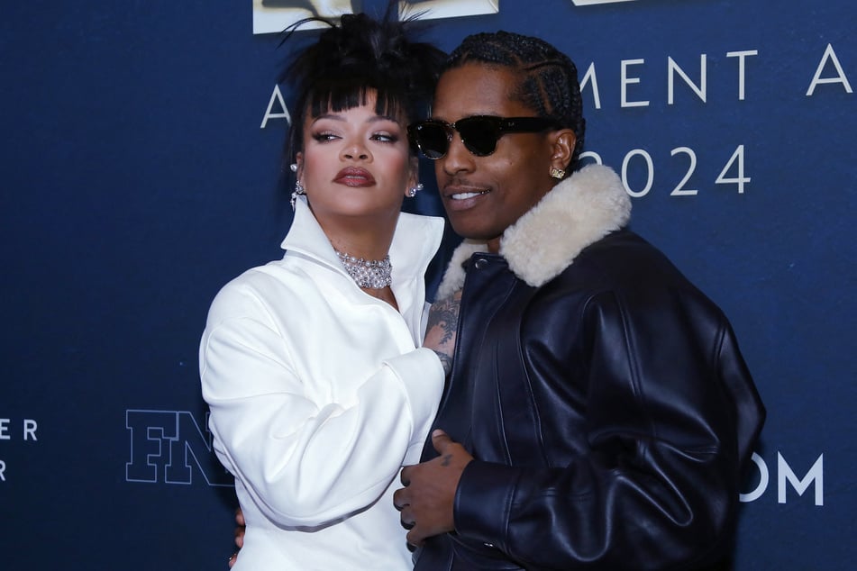 Rihanna (l.) is standing by her man in court after A$AP Rocky (r.) rejected a plea deal and faces two felony assault charges related to a 2021 shooting in LA.