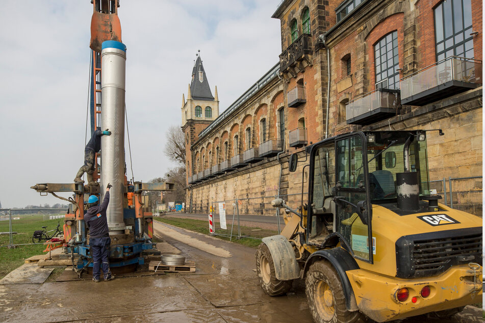 Auftakt-Bauarbeiten im März am alten Wasserwerk Saloppe. Bis zum Jahresende sollen hier neue Brunnen entstehen.