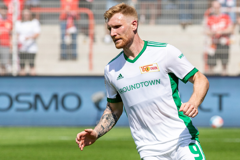 Andreas Voglsammer (29) bejubelt seinen Treffer gegen Dynamo Dresden. Der Angreifer ist in bestechender Frühform.