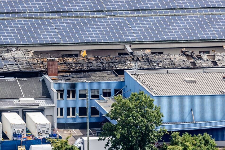 Große Teile des Großmarktes sind den Flammen zum Opfer gefallen.