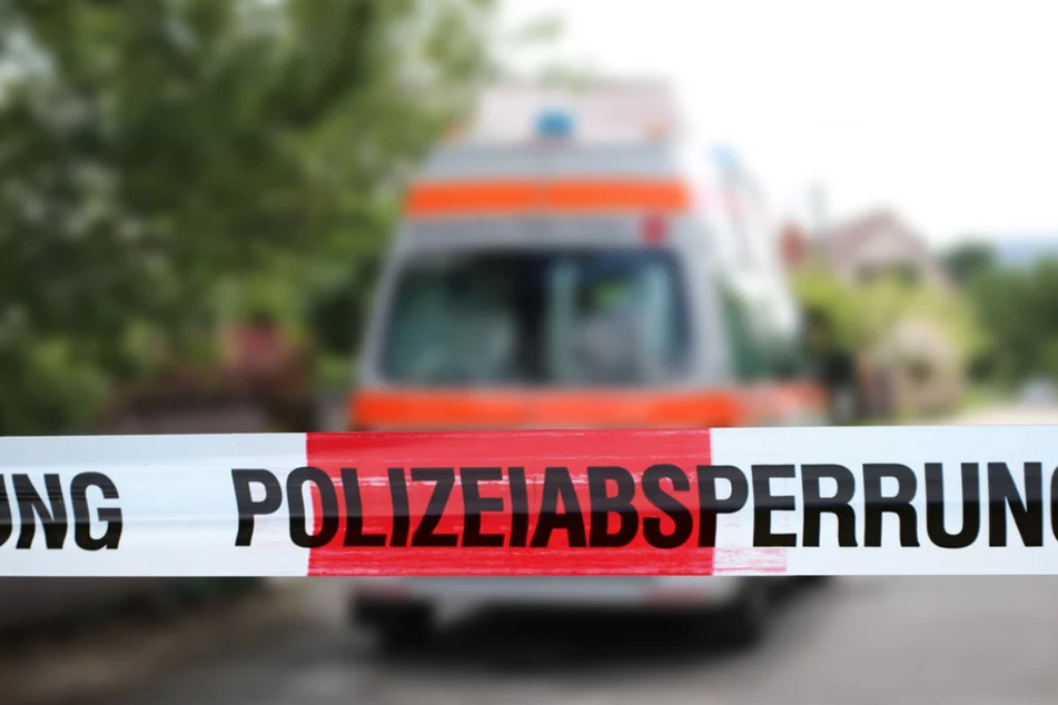 Der 61-Jährige wurde als einziger verletzt. Er kam in eine Klinik. (Symbolfoto)