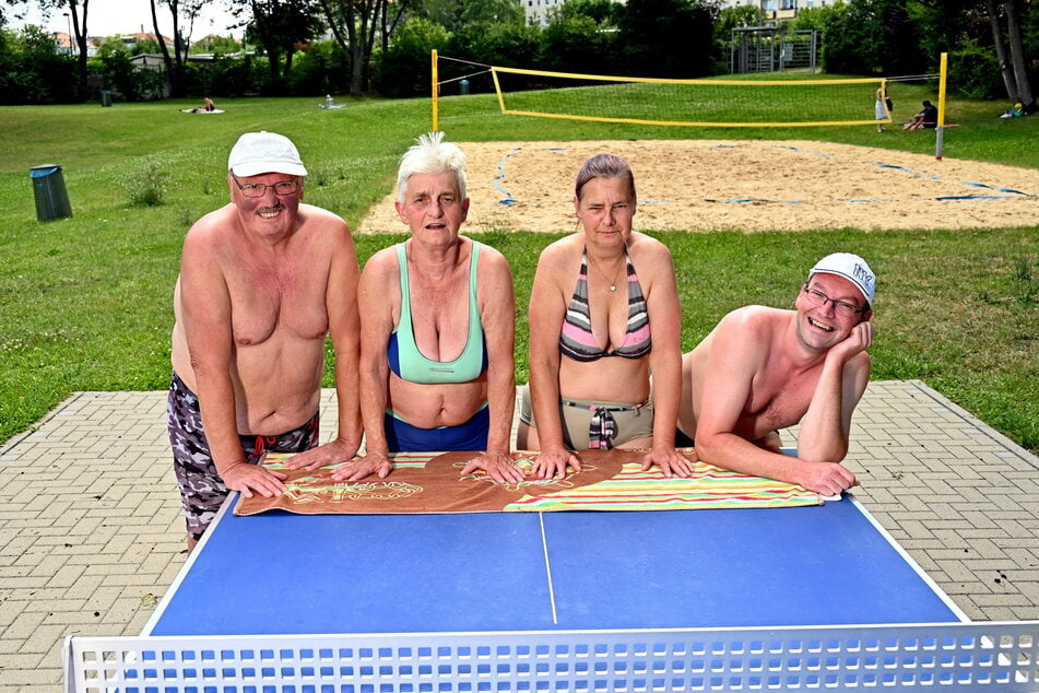 Familie Schlenkrich gefällt es in Cotta. V.l.: Steffen Schlenkrich (62), Petra Schlenkrich (65), Corina Wende (59) und Rico Schlenkrich (35).