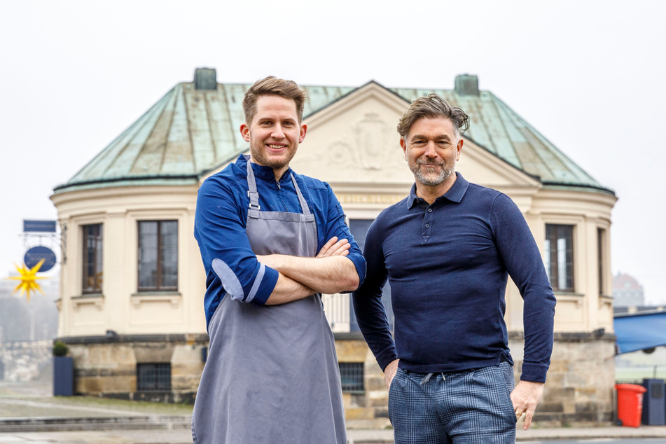 Sebastian Probst (35, l.) und Clemens Lutz (52) richten im Club "Kobalt" ein Pop-up-Restaurant ein.