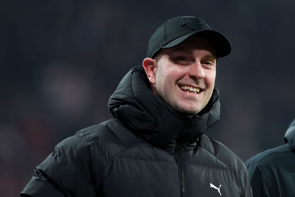 Seit dem Sommer 2025 coacht Ole Werner (37) ziemlich erfolgreich RB Leipzig.