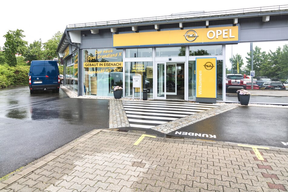 Opel Auto Center Süd Zweigniederl. Der Auto Center Nord