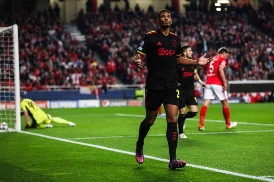 Sebastien Haller (28, v.) erzielte für Ajax Amsterdam in 65 Pflichtspielen 47 Tore und gab 16 Vorlagen - eine Weltklasse-Quote!
