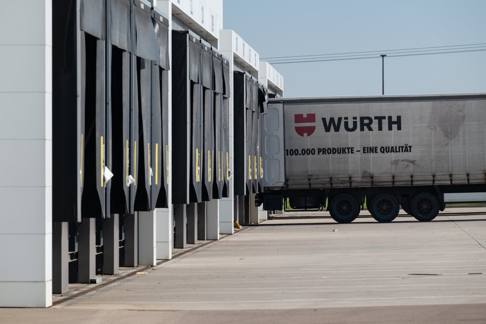 Der Bundeskanzler besucht auch den Handelskonzern Würth, bei dem ein Jubiläum ansteht.