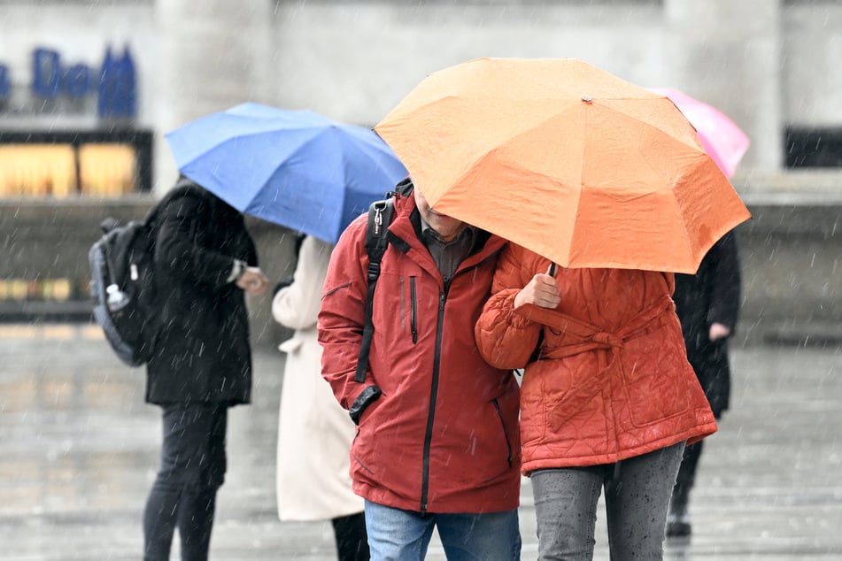 Auch vom schlechten Wetter ließen sich die Kölnerinnen und Kölner nicht abhalten, möglichst viele Kilometer zu sammeln (Symbolbild).