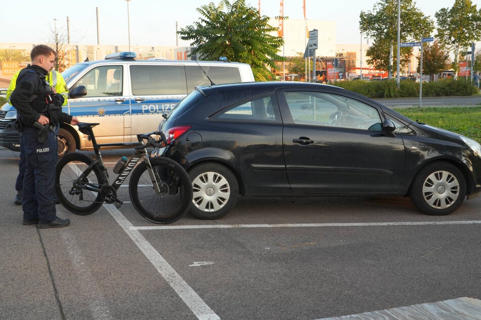Wie es konkret zu dem Unfall kam, wird aktuell noch von den Beamten ermittelt.