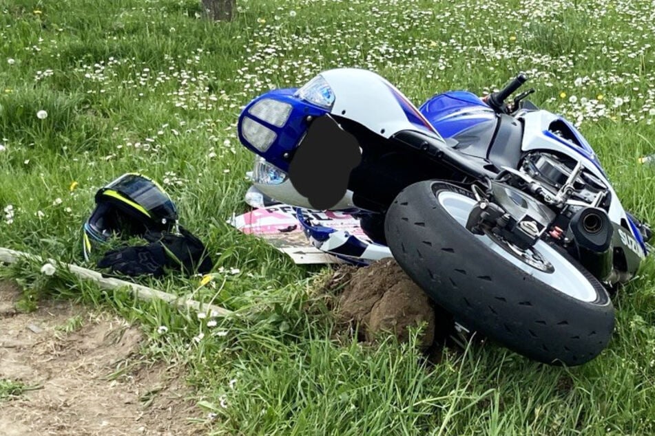 Auf der L454 bei Laumersheim kam es zu einem tragischen Unfall: Ein Motorrad erfasste einen Fahrradfahrer!
