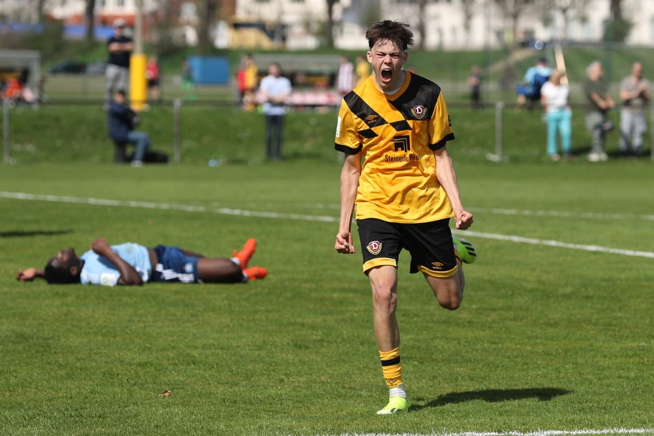 Torschütze Jacob Zickler nach dem 4:1.