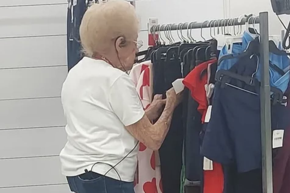 Muriel Connick (92) arbeitet noch immer in einem Klamottengeschäft, um ihre Rechnungen bezahlen zu können.