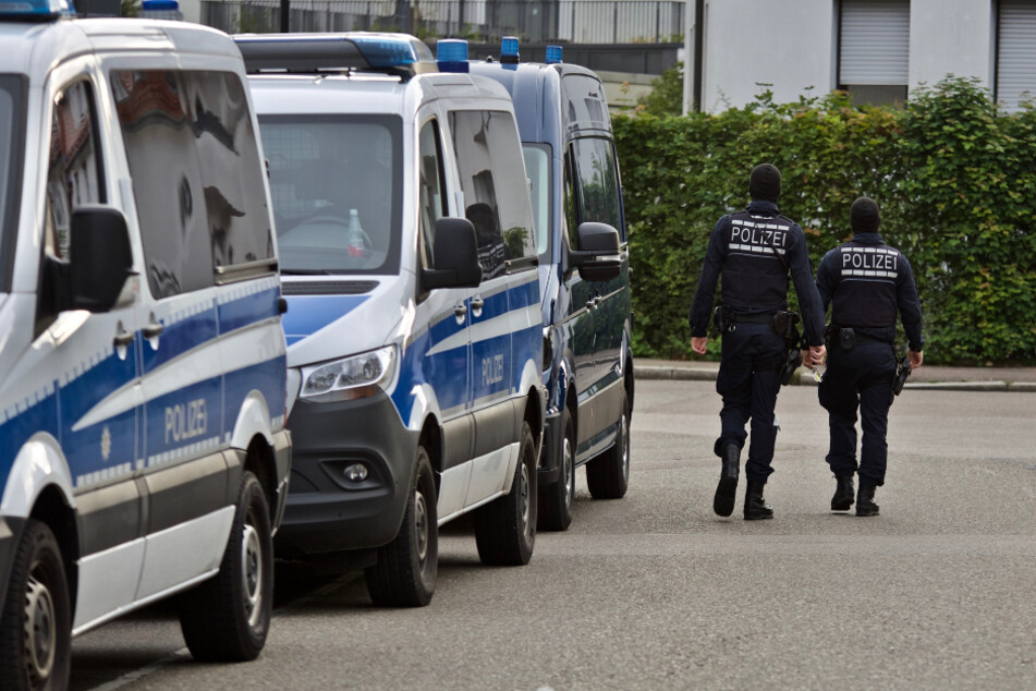 Spezialeinsatzkräfte vor Ort in Heidenheim.
