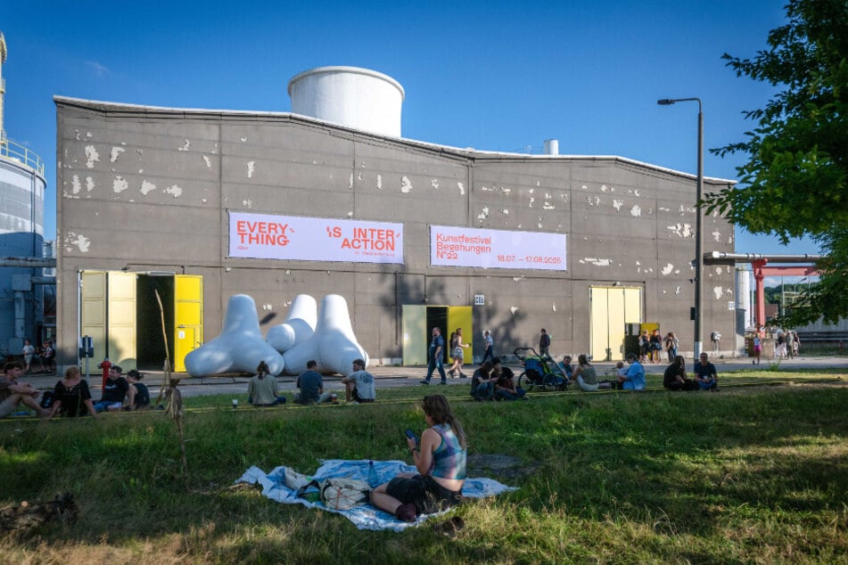 Auf dem Gelände des HKW Nord findet derzeit das Festival "Begehungen" statt.