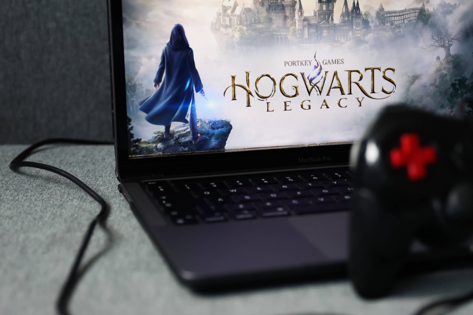 Hogwarts Legacy smashes records for Warner Bros. Games and Twitch in magical debut
