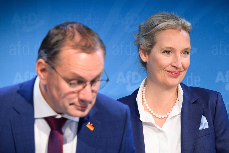 Müssen sich die AfD-Bundesvorsitzenden Tino Chrupalla (49) und Alice Weidel (45) bald mit einem Verbotsverfahren auseinandersetzen?