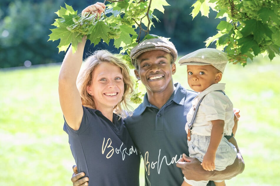 Sind seit über einem Jahr eine kleine Familie: Nadja (30), Bonwa (37) und Söhnchen Janus (1).
