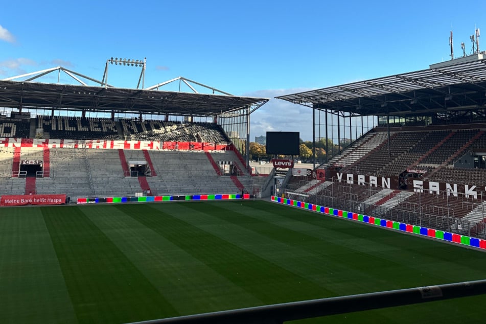 Noch ist es ruhig am Millerntor. Um 20.30 Uhr wird die brisante Partie zwischen dem FC St. Pauli und dem Hamburger SV angepfiffen.