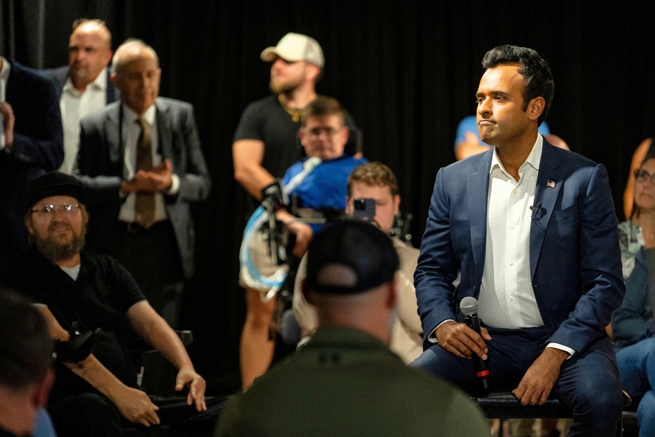 Vivek Ramaswamy evades endorsing Trump's pet-eating claims during Springfield "unity" town hall
