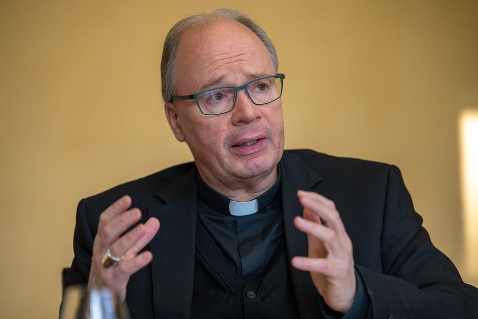 Der Trierer Bischof Stephan Ackermann (59) rechnet damit, dass noch weitere Missbrauchsopfer gegen das Erzbistum Köln klagen werden.