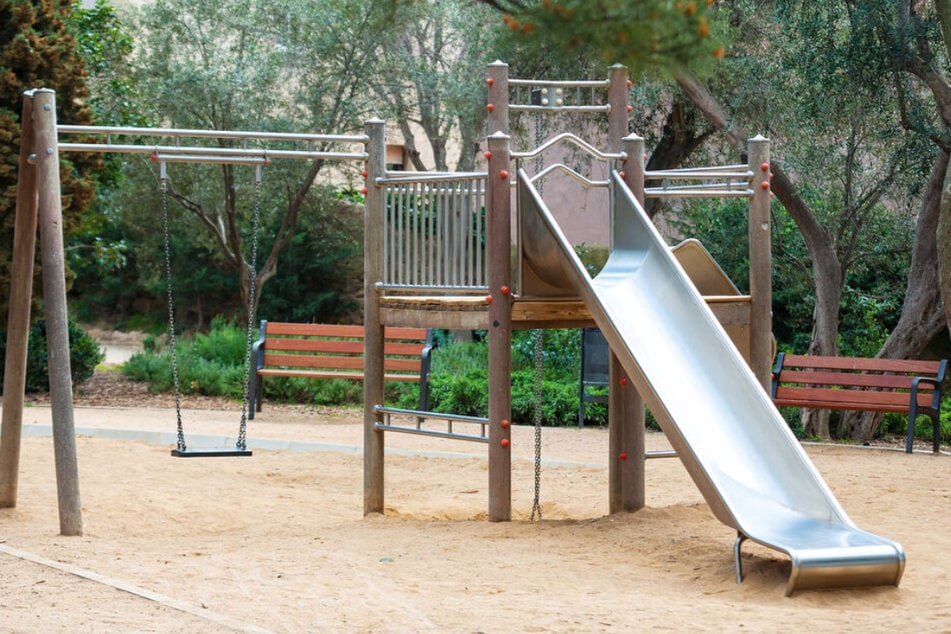 Streit auf Erfurter Spielplatz eskaliert: 31-Jähriger zückt Teppichmesser