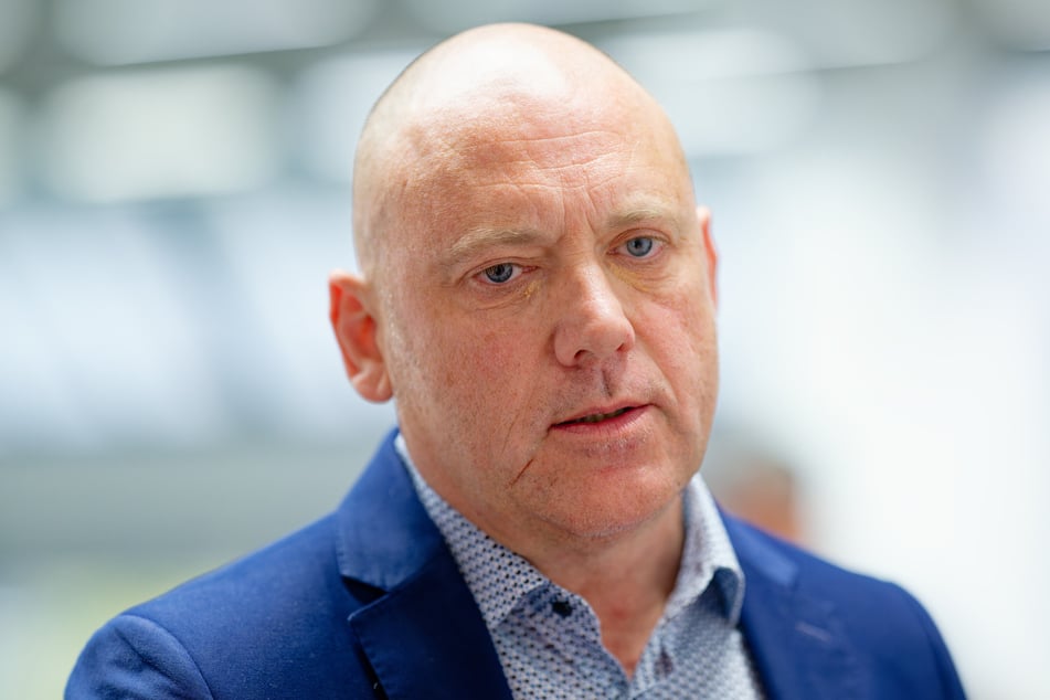 AfD-Kandidat Joachim Paul (55) wurde aufgrund von Zweifel an seiner Verfassungstreue von der OB-Wahl in Ludwigshafen ausgeschlossen.