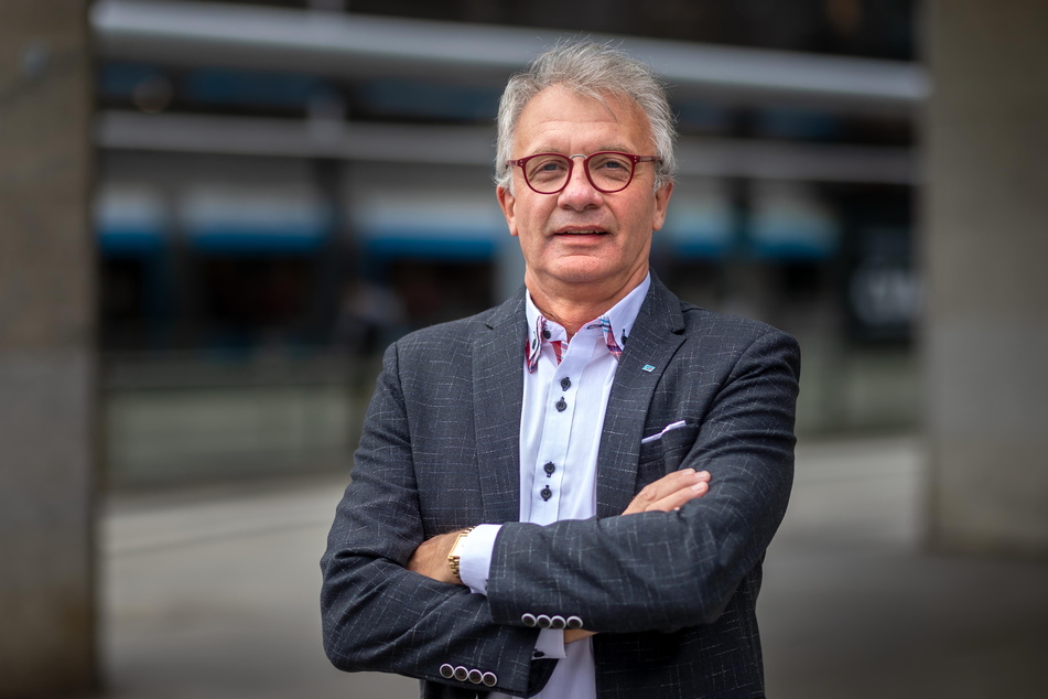 Steffen Wegert (64, AfD) fordert ein vorläufiges Parkverbot für E-Autos in Tiefgaragen.