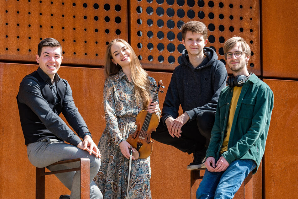 Dresden: Diese vier Studenten feiern "Polnische Hochzeit" in der Operette