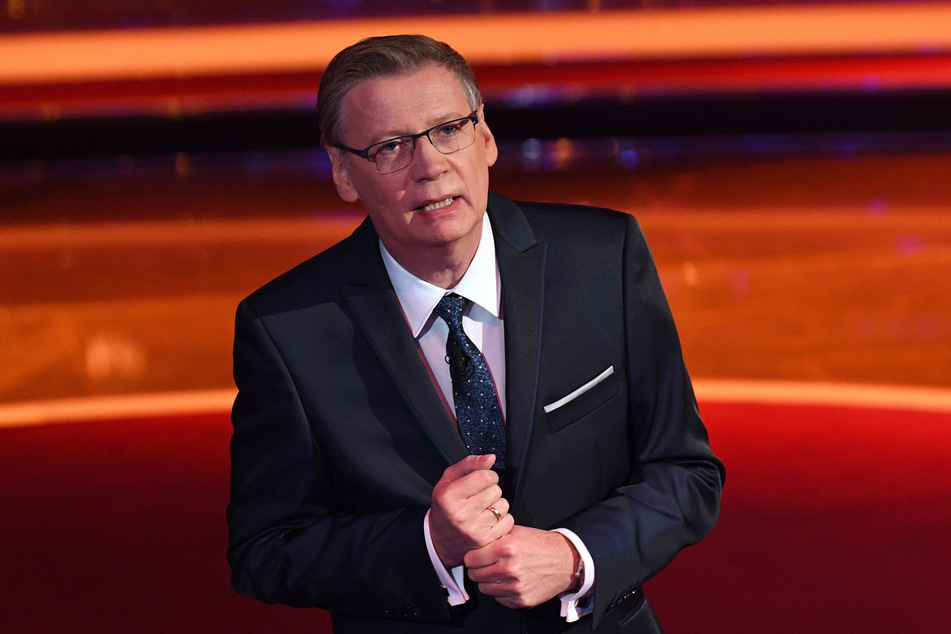 Günther Jauch moderiert seit über 20 Jahren "WWM" bei RTL.