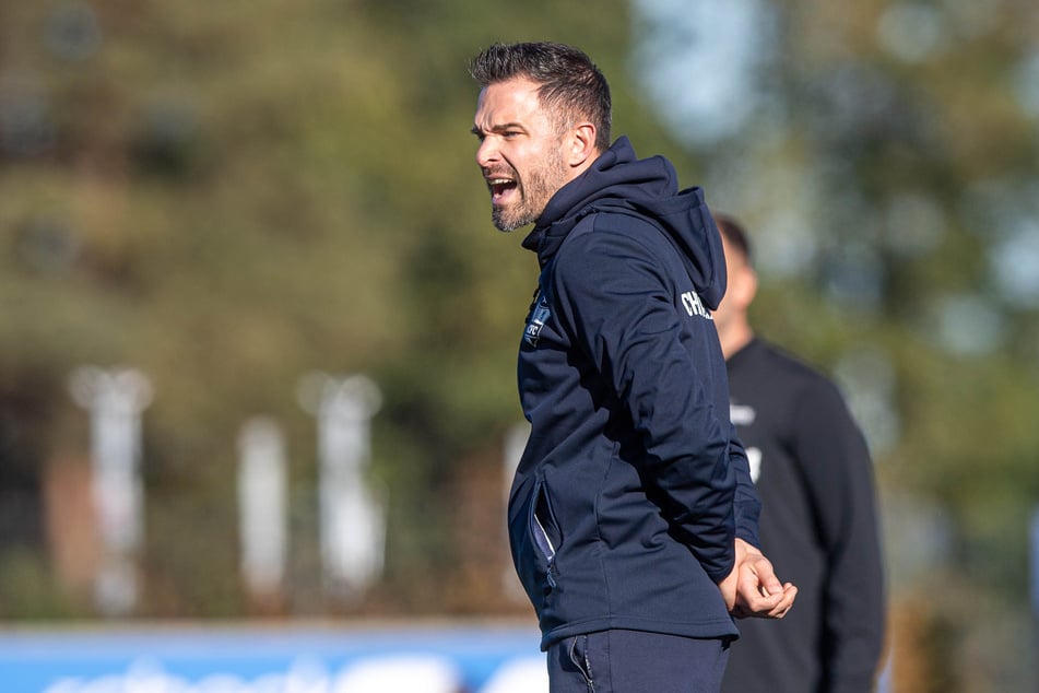 War überhaupt nicht einverstanden mit dem Auftritt seiner Mannen: CFC-Coach Benjamin Duda griff sein Team nach dem 0:2 gegen die Hertha-Bubis verbal an.
